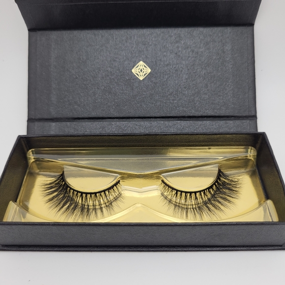 New in Box Lash Star Visionary Lashes 003, faux mink reusable false eyelashes - Picture 10 of 11